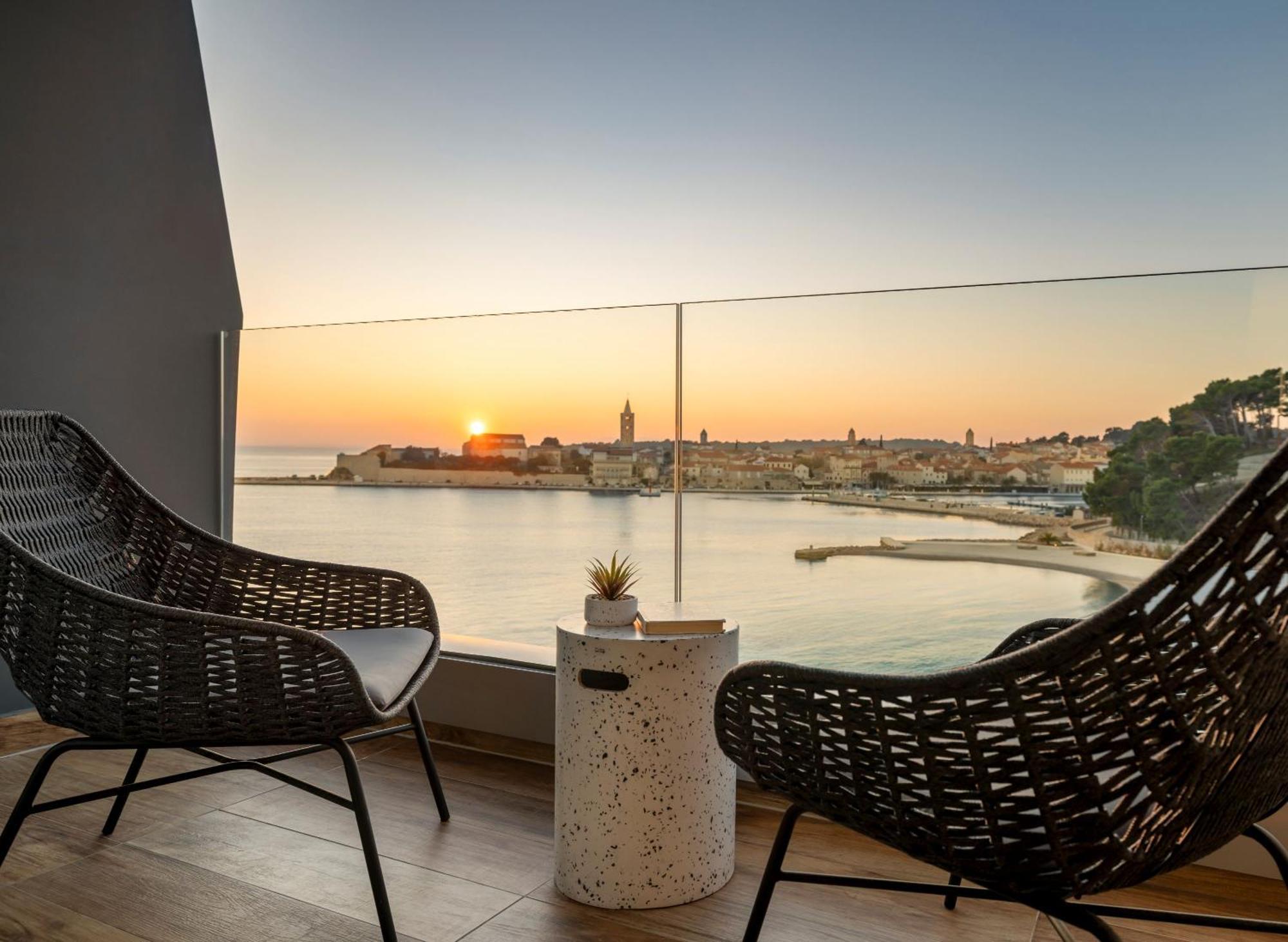 Valamar Padova Hotel Banjol Екстер'єр фото